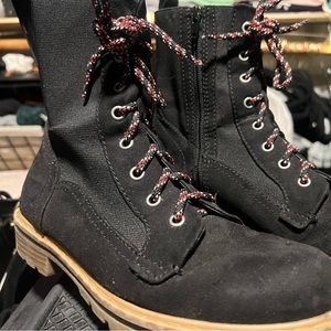 Like new SM New York Boots size 7 super cute